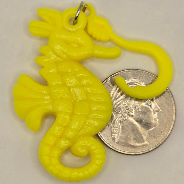 Plastic Seahorse Keychain Mini Figure (DAMAGED) - 20240429 - RWK332